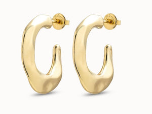 Uno de 50 18K Gold-Plated Flattened Banana Shaped Earrings