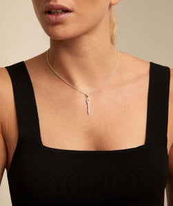 Uno de 50 Needle Necklace